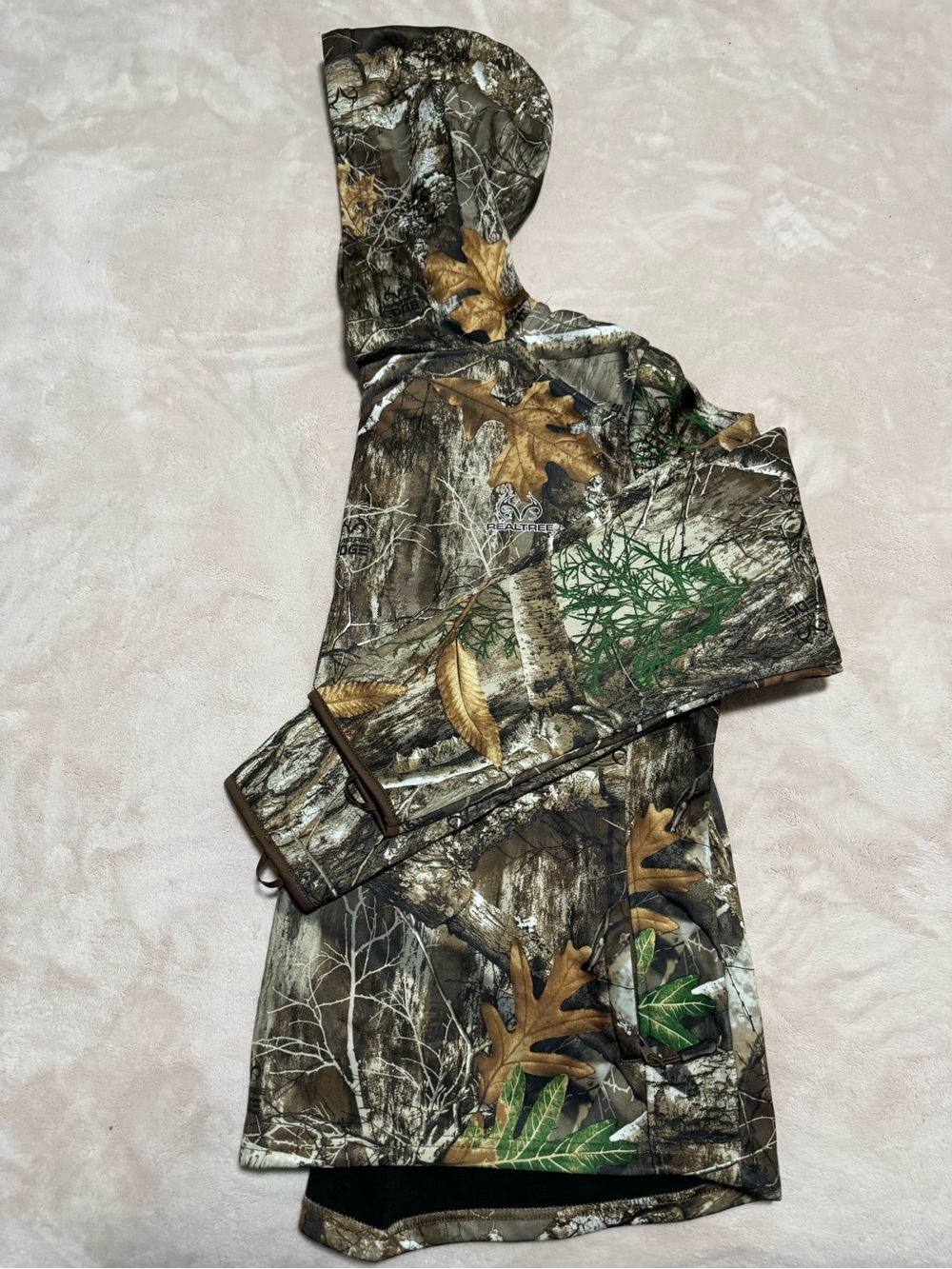 Realtree Camouflage Hooded Pullover in Brown, Tan & White